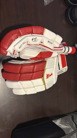 EM 360 Bold Batting Gloves